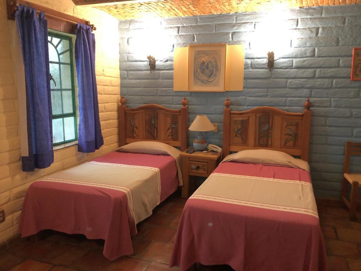 Bed and Breakfast Casa del Retoño Tlaquepaque Exterior foto