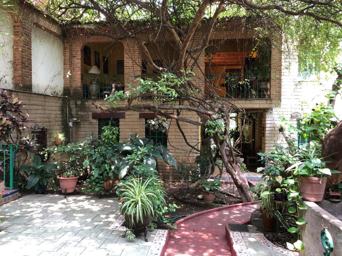 Bed and Breakfast Casa del Retoño Tlaquepaque Exterior foto