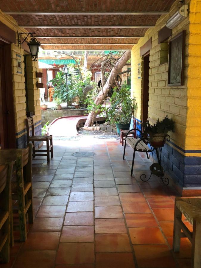 Bed and Breakfast Casa del Retoño Tlaquepaque Exterior foto
