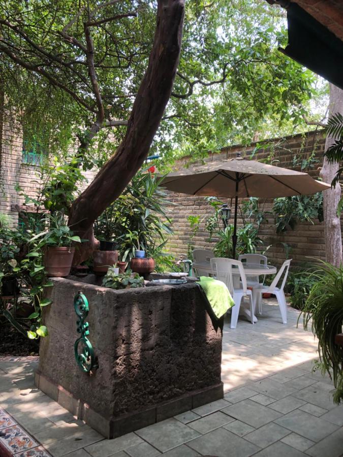 Bed and Breakfast Casa del Retoño Tlaquepaque Exterior foto