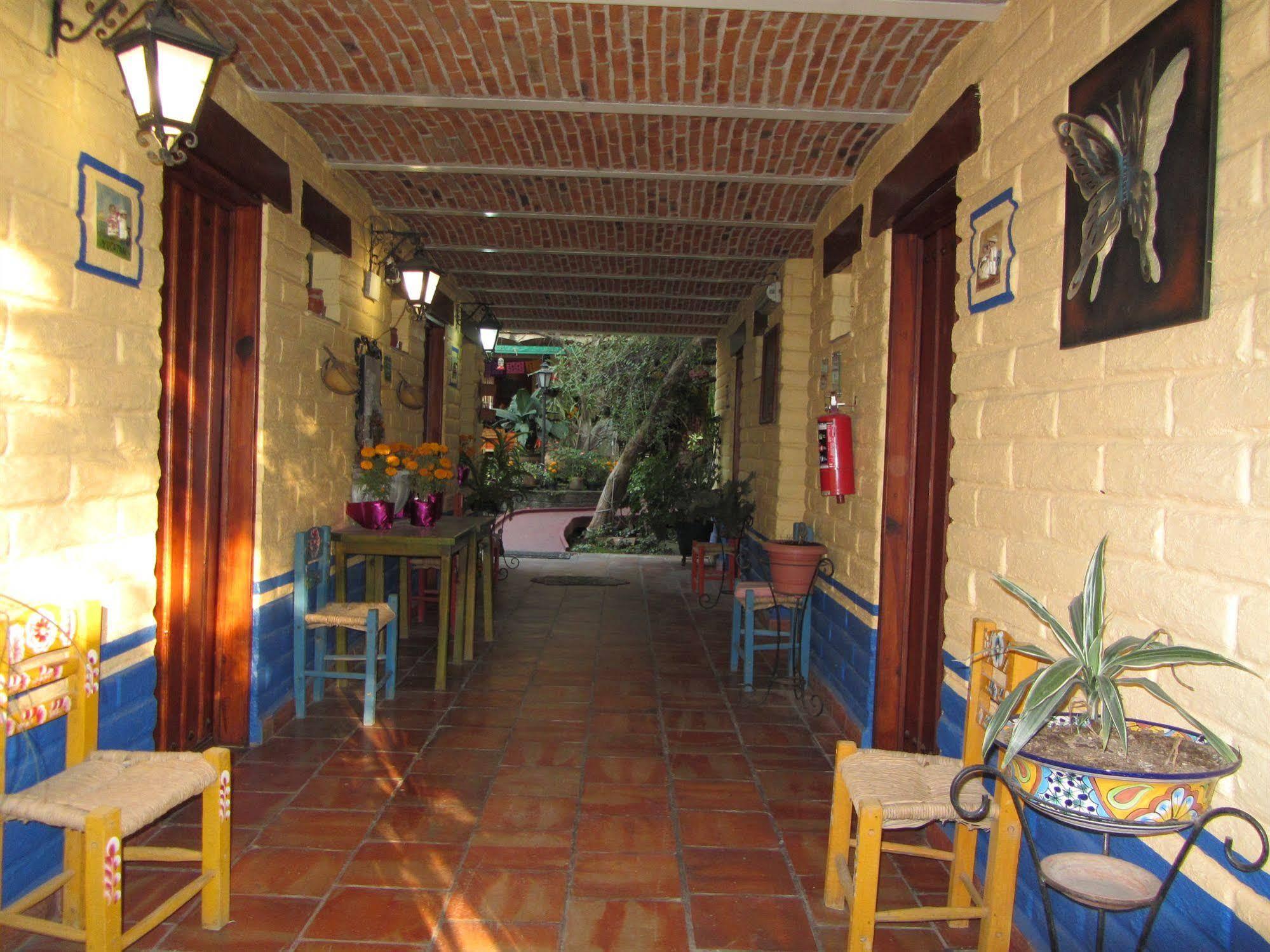 Bed and Breakfast Casa del Retoño Tlaquepaque Exterior foto