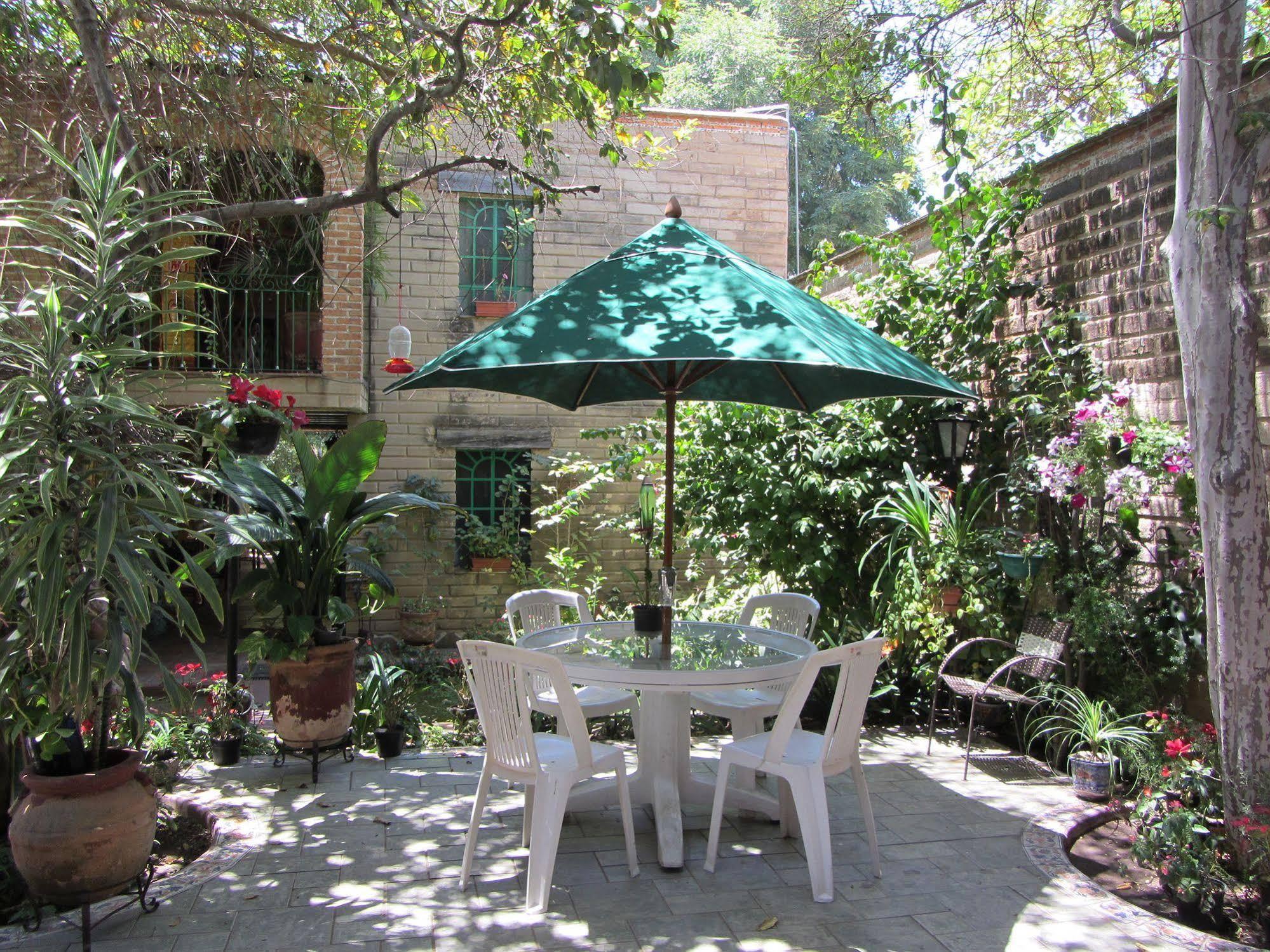 Bed and Breakfast Casa del Retoño Tlaquepaque Exterior foto
